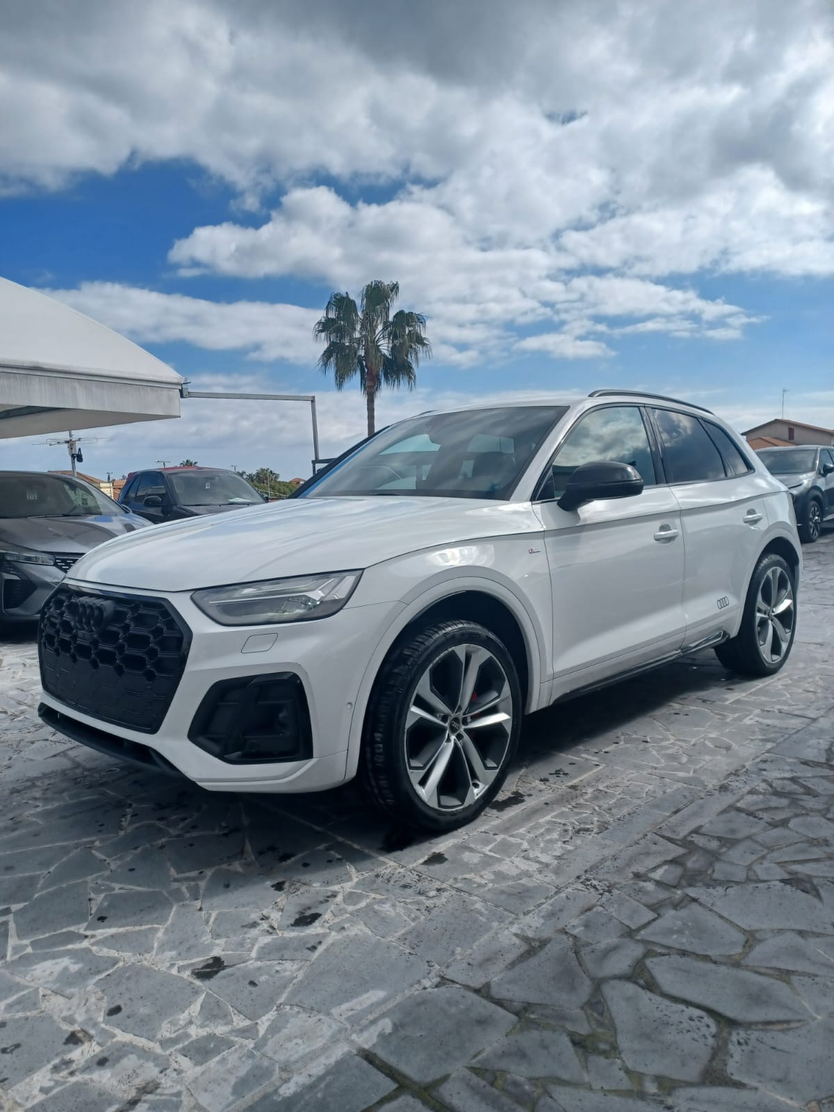 Audi Q5 S tronic S line 204 CV